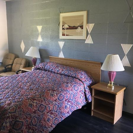 Budget Inn Motel Woodburn Bagian luar foto
