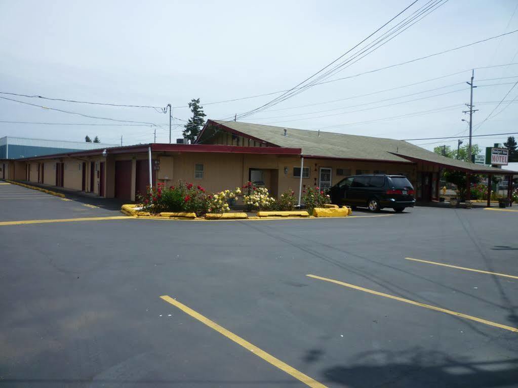 Budget Inn Motel Woodburn Bagian luar foto